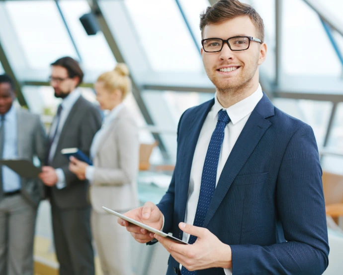 Professional employee in Saudi Arabia